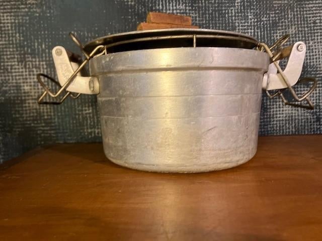 TRÈS ANCIENNE BOUILLOIRE À FRITES EN ALUMINIUM, Antiquités & Art, Enlèvement ou Envoi