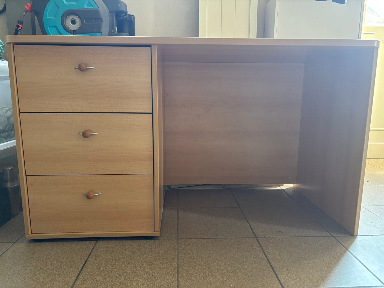 Bureau, Ophalen, Zo goed als nieuw