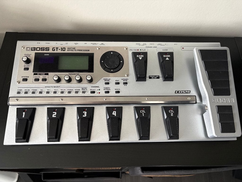 Boss GT - 10 Guitar effcts processor, Muziek en Instrumenten, Ophalen, Zo goed als nieuw, Multi-effect