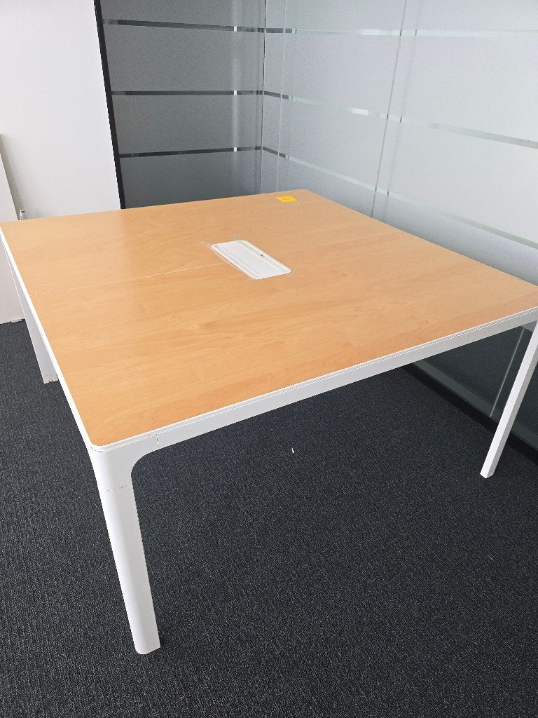 Ikea Bekant vergadertafels gebruikt en in zeer goede staat, Huis en Inrichting, Ophalen, Overige typen, 140 cm, Metaal
