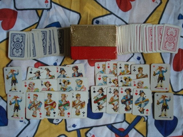 Ferdinand Ferd. Boîte à cartes miniature Piatnik & Sohne, Envoi, Utilisé, Carte(s) à jouer