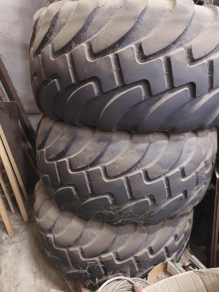 Alliance 650/55/r26,5, Zakelijke goederen, Landbouw | Onderdelen | Banden, Velgen en Assen, Ophalen