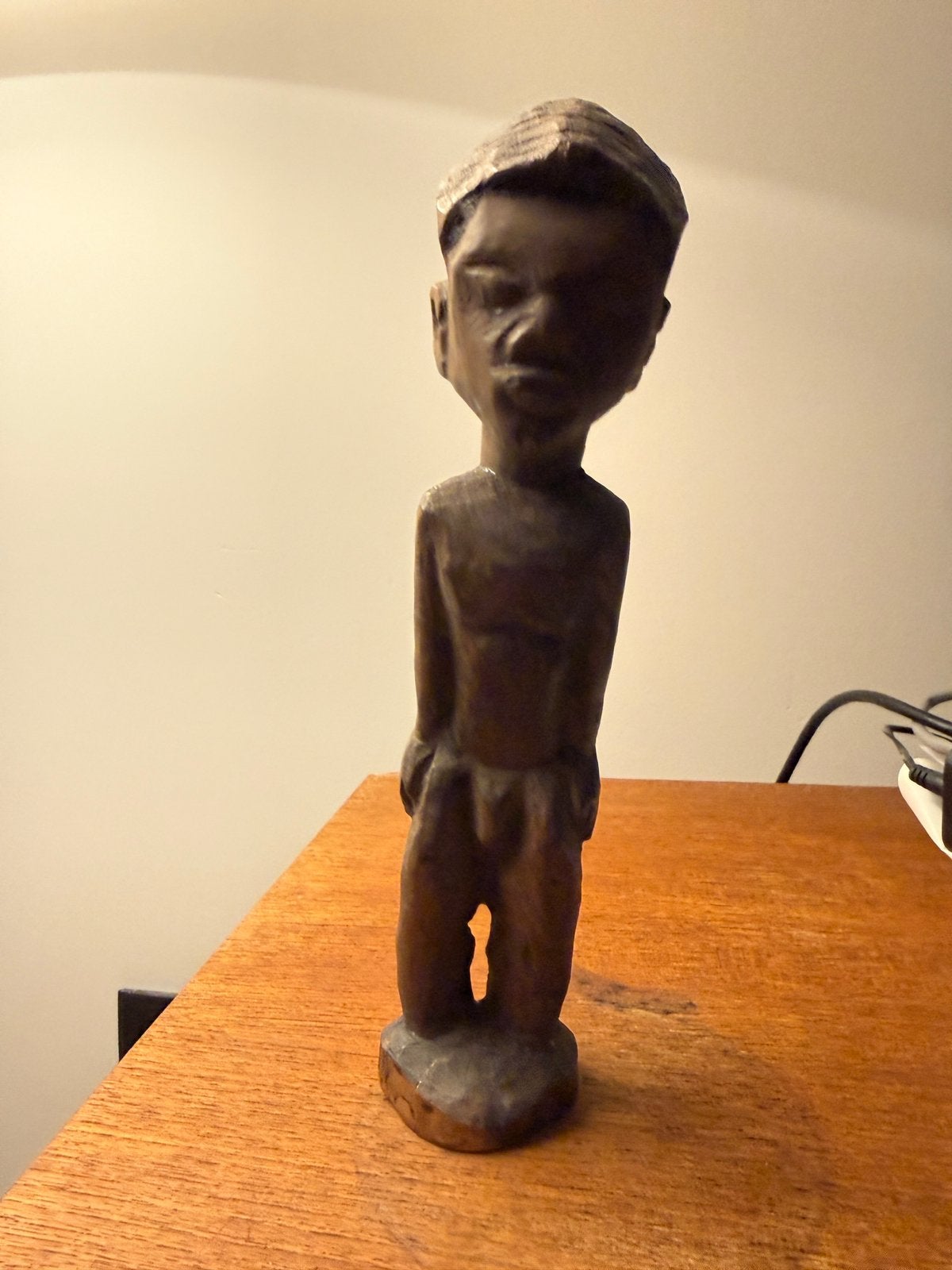 Afrikaans Houten Beeldje – Primitieve Kunst / Tribale Stijl, Antiek en Kunst, Ophalen of Verzenden, Beeld