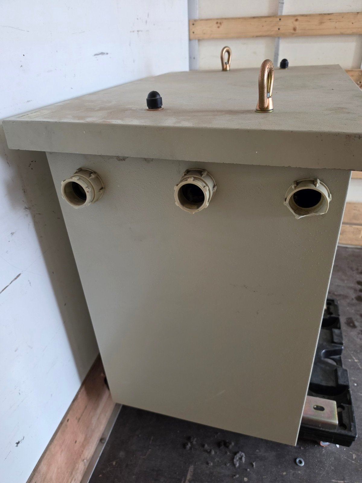 Transformator 250Kva 3x230v naar 3x400v, Doe-het-zelf en Bouw, Ophalen of Verzenden