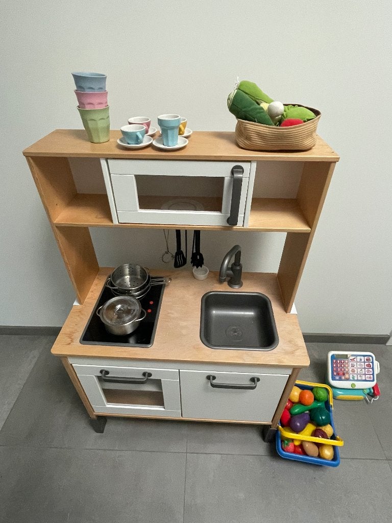 IKEA keukentje + toebehoren, Ophalen, Gebruikt, Hout, Speelkeuken