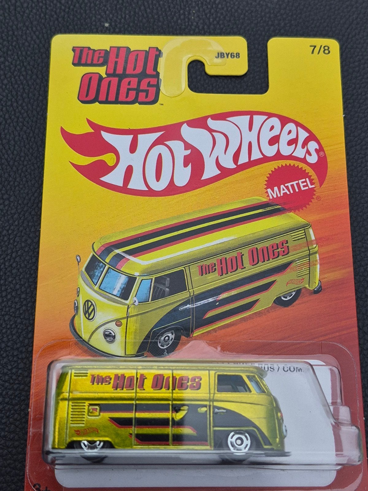 hot wheels hot ones volkswagen T1 panel bus chase, Hobby en Vrije tijd, Modelauto's | 1:50, Ophalen of Verzenden, Nieuw, Auto