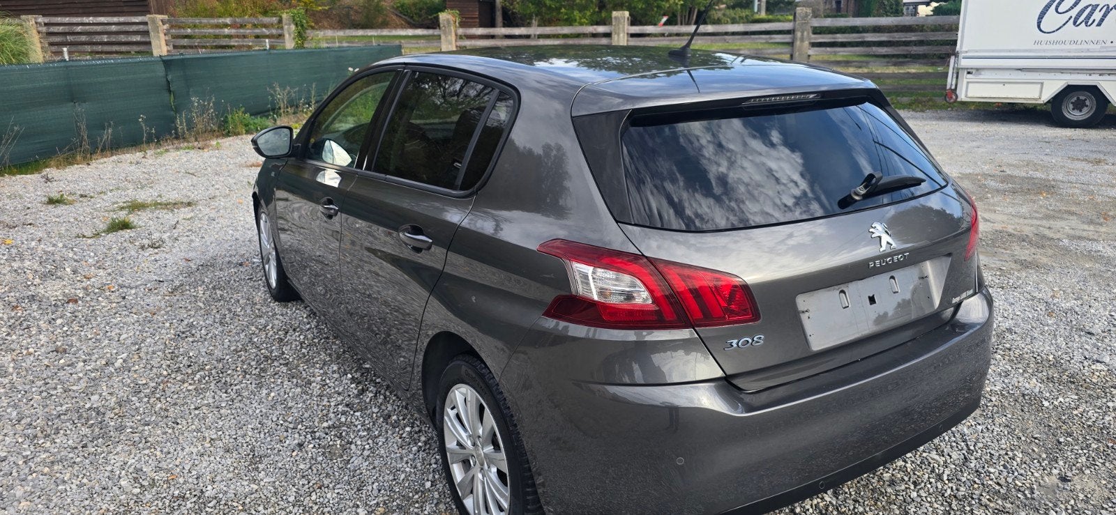 Peugeot 308 HDi 2017 export, Entreprise, Boîte manuelle, Noir, 5 portes