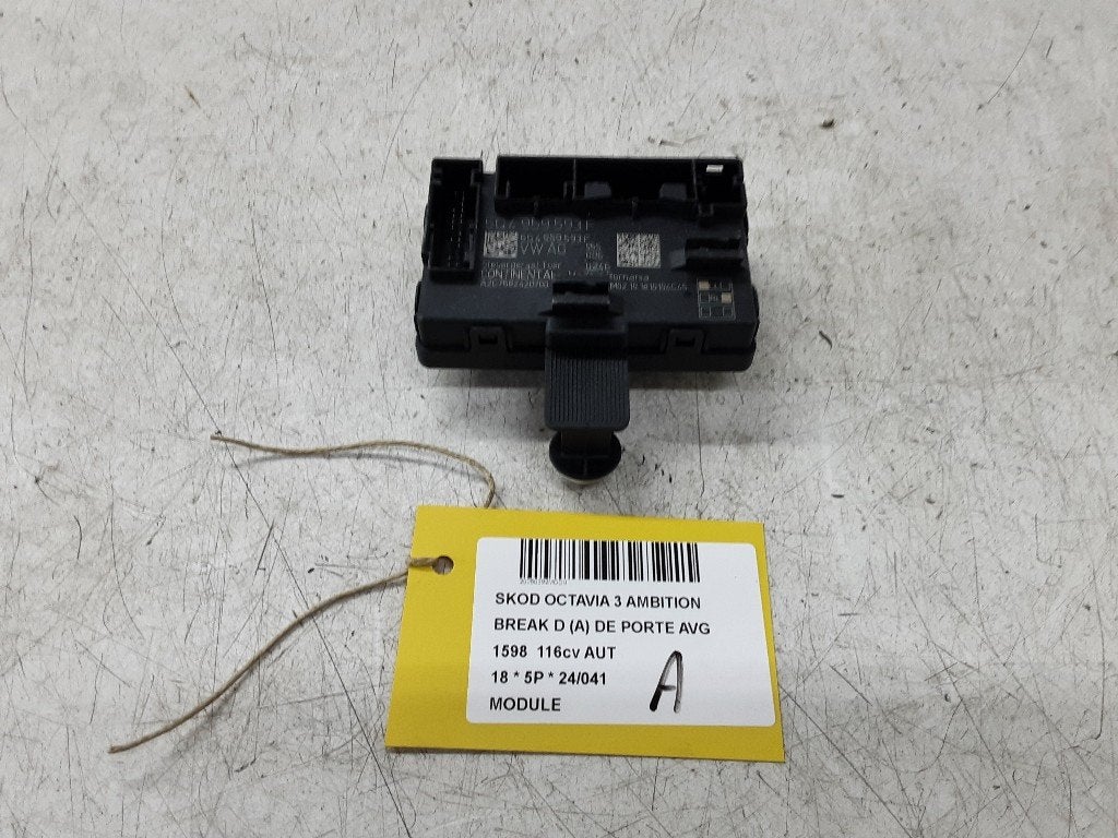 COMPUTER Skoda Octavia Combi (5EAC) (5Q4959593F), Gebruikt, Info@skoda-auto.de, Skoda, Max-Planck-Straße  3-5
64331  Weiterstadt, DE