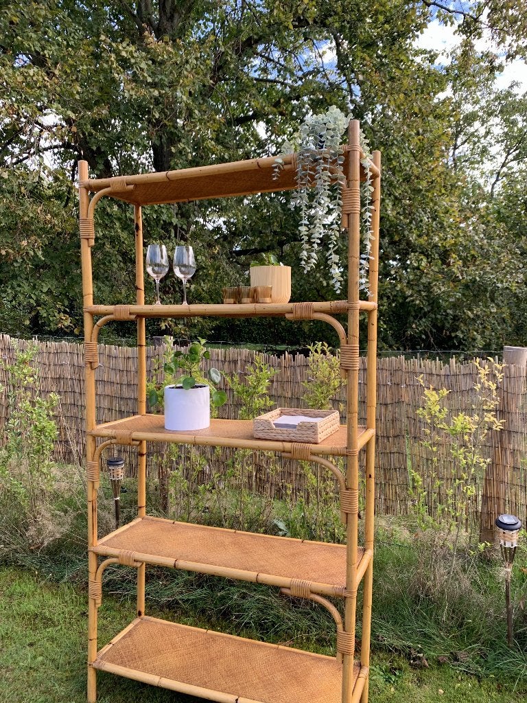 Étagère en rotin, 25 à 50 cm, Avec tablette(s), Utilisé, 50 à 100 cm
