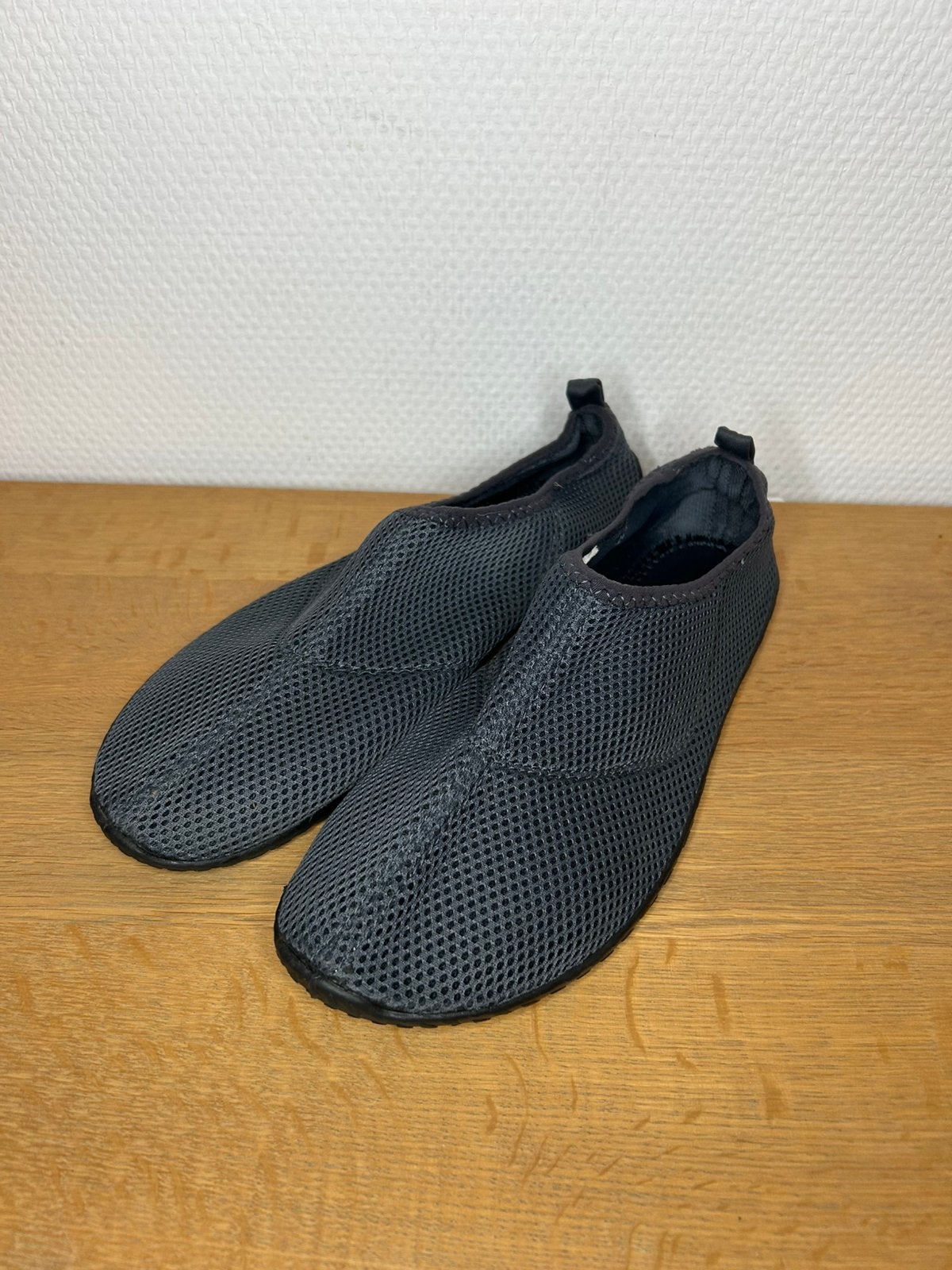 Grijze waterschoenen Tribord Decatlon maat 40-41, Vêtements | Hommes, Chaussures, Enlèvement ou Envoi, Autres couleurs, Comme neuf