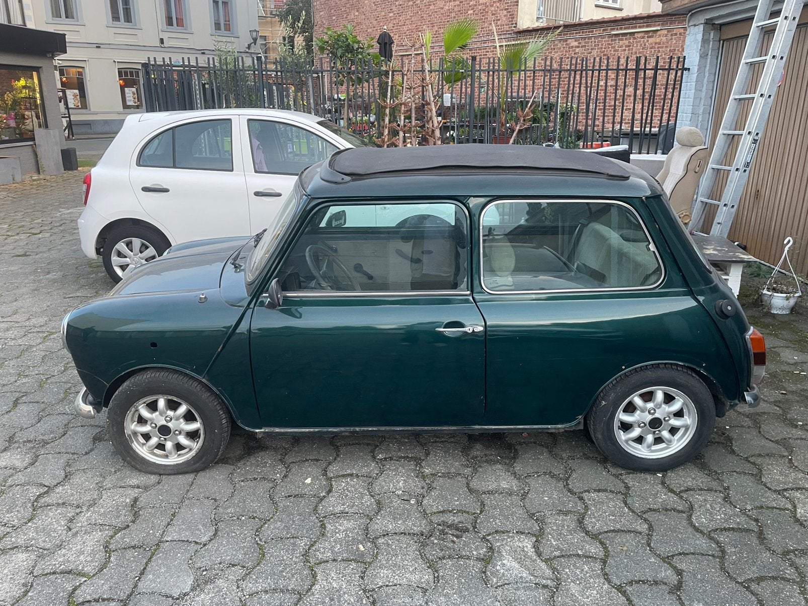 Voiture de collection, Auto's, Voorwielaandrijving, 4 zetels, Beige, 4 cilinders
