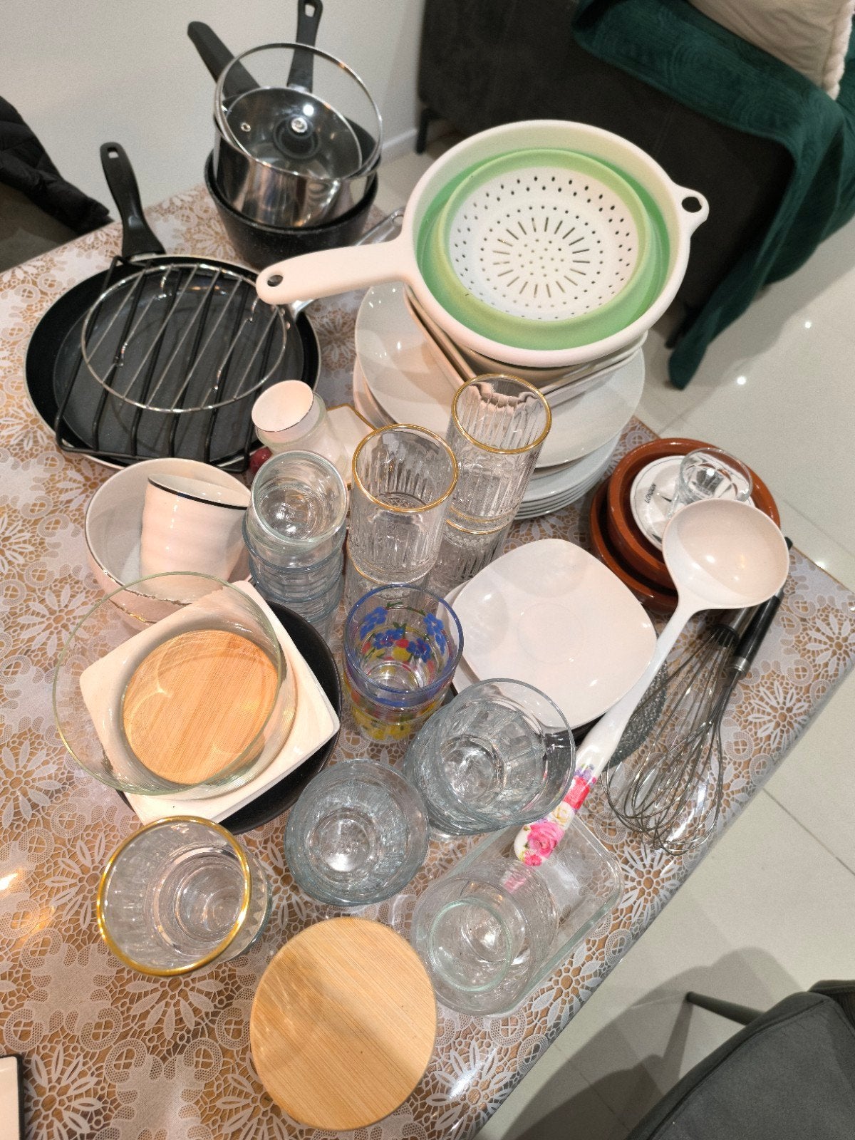 keukenaccessoires (glazen, borden en pannen), Huis en Inrichting, Ophalen of Verzenden