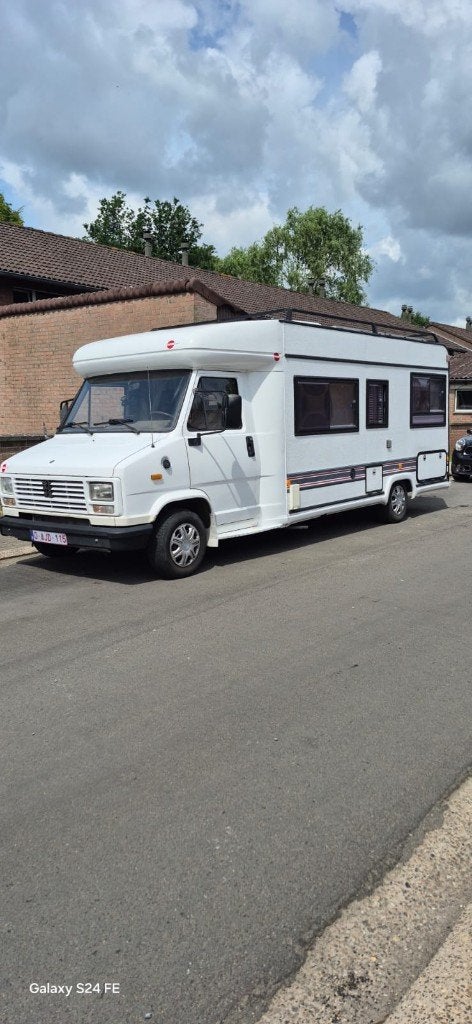 Peugeot camper met keuring voorverkoop, 6 tot 7 meter, Buitenlamp, Particulier, L-zit