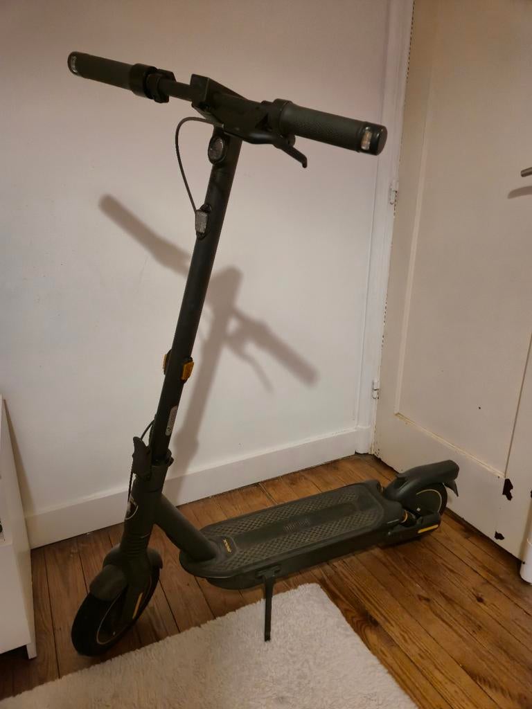 Ninebot g2 max, Fietsen en Brommers, Steps, Ophalen