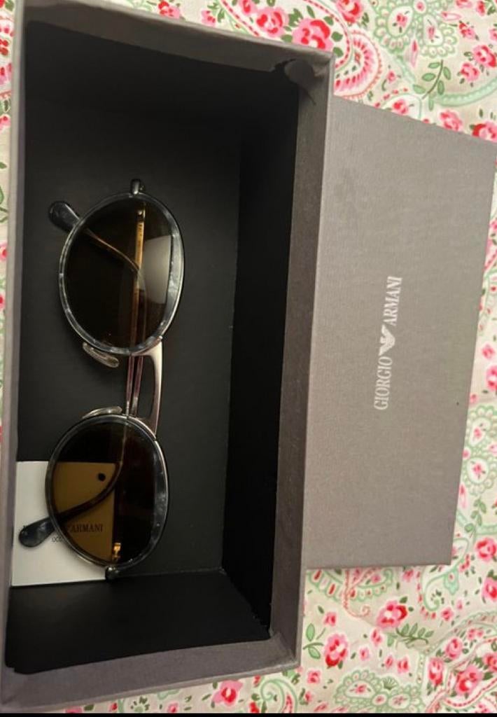 Lunettes Giorgio Armani soleil Homme, Enlèvement, Lunettes