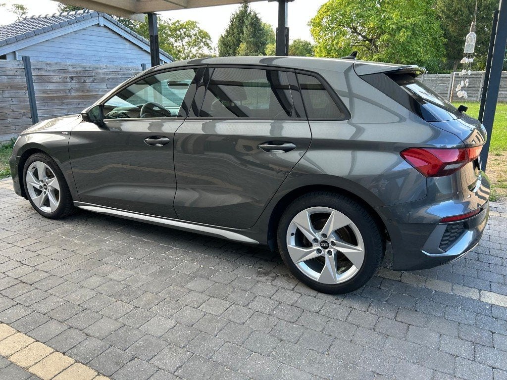 Audi A3 35TFSI 150PK S-Line Automaat, Leder, 5 zetels, Particulier, Dealer onderhouden