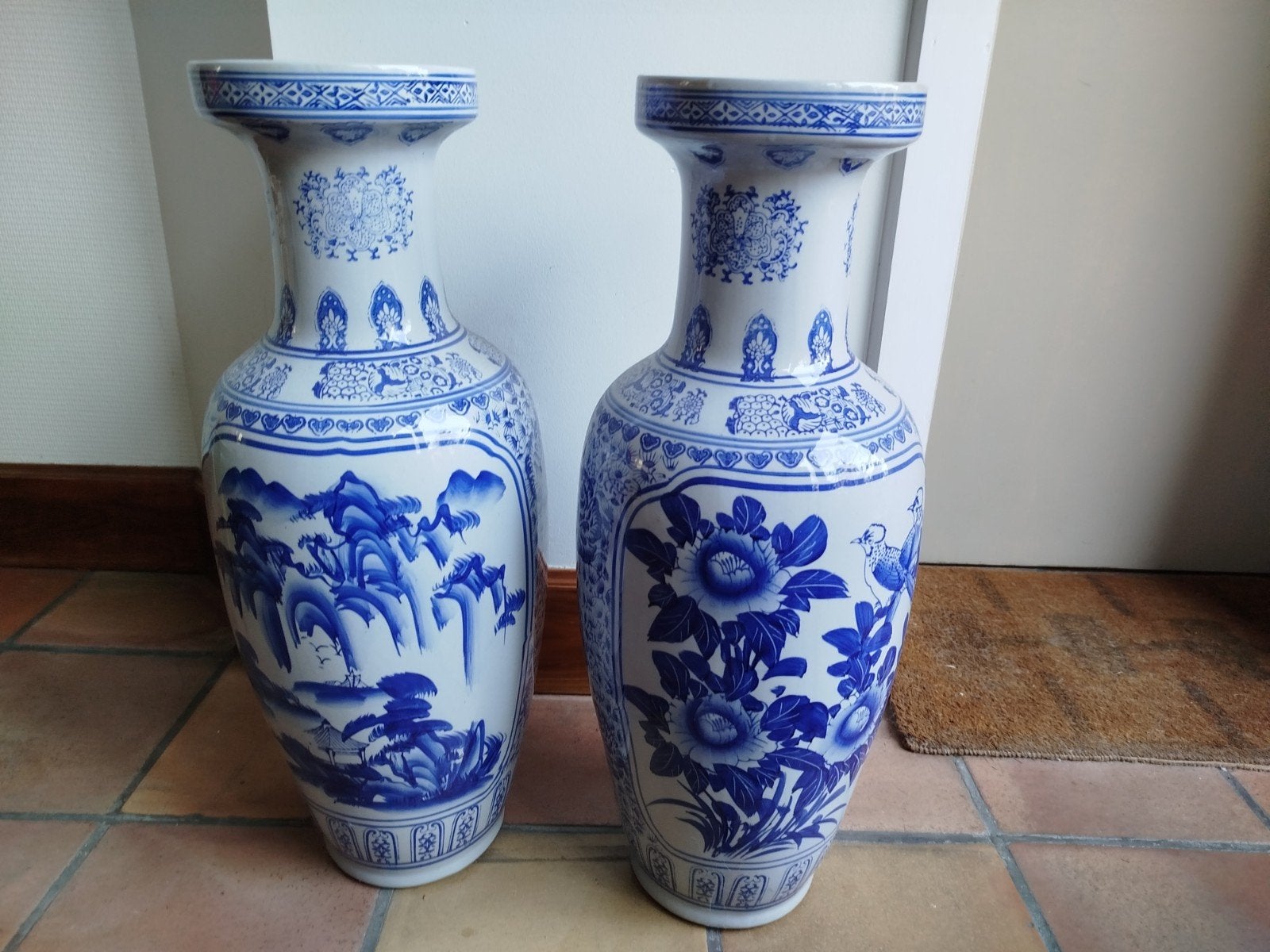 2 Chinese vazen, Antiek en Kunst, Ophalen