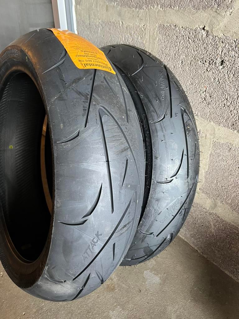 Pneus Continental Contisportattack CBR900RR, Ophalen, Nieuw