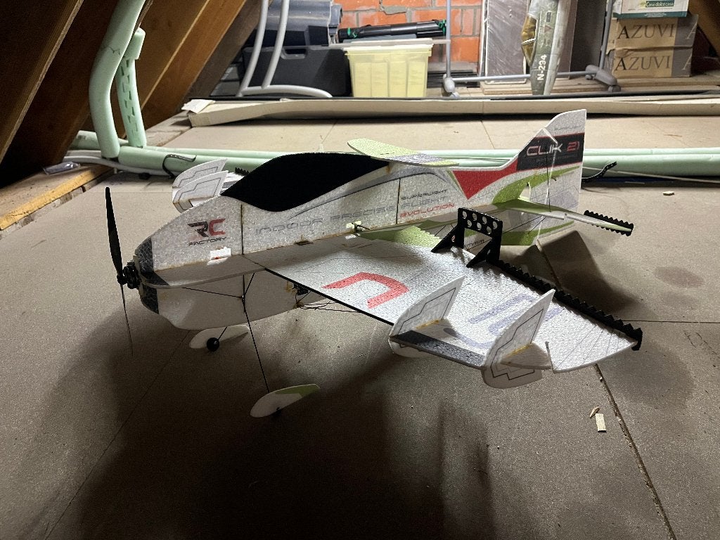 RC factory click, Hobby en Vrije tijd, Modelbouw | Radiografisch | Vliegtuigen, Ophalen, Gebruikt, Elektro, RTF (Ready to Fly)
