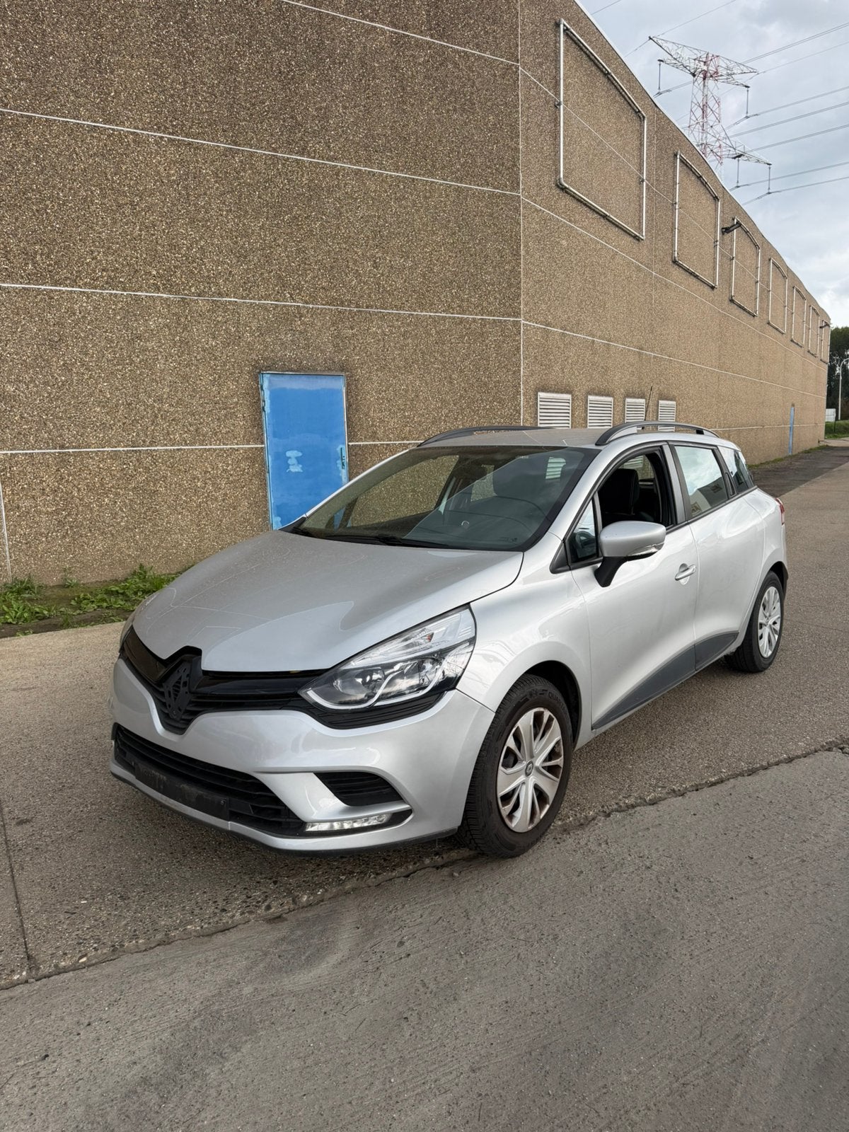 Renault Clio break 2016 1.2 benzine 144.000 km Garantie, Voorwielaandrijving, Stof, 4 cilinders, 127 g/km