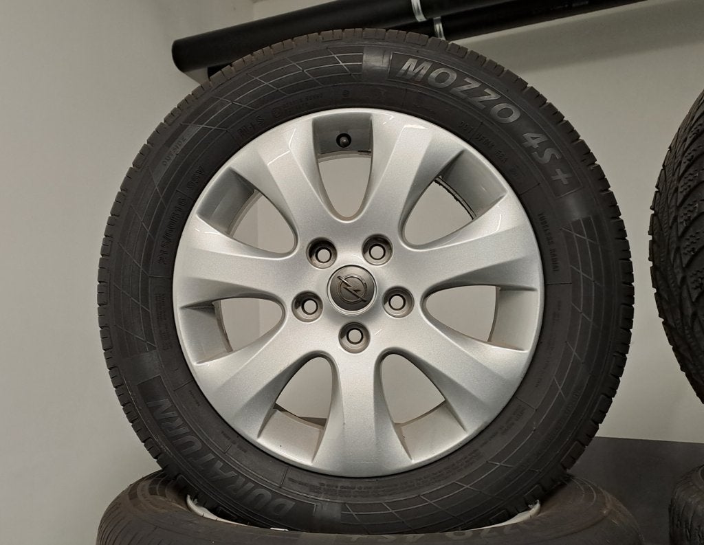 16 Duim velgen met zomer banden van Opel Astra, Autos : Pièces & Accessoires, Pneus & Jantes, Pneus et Jantes, Pneus été, 16 pouces