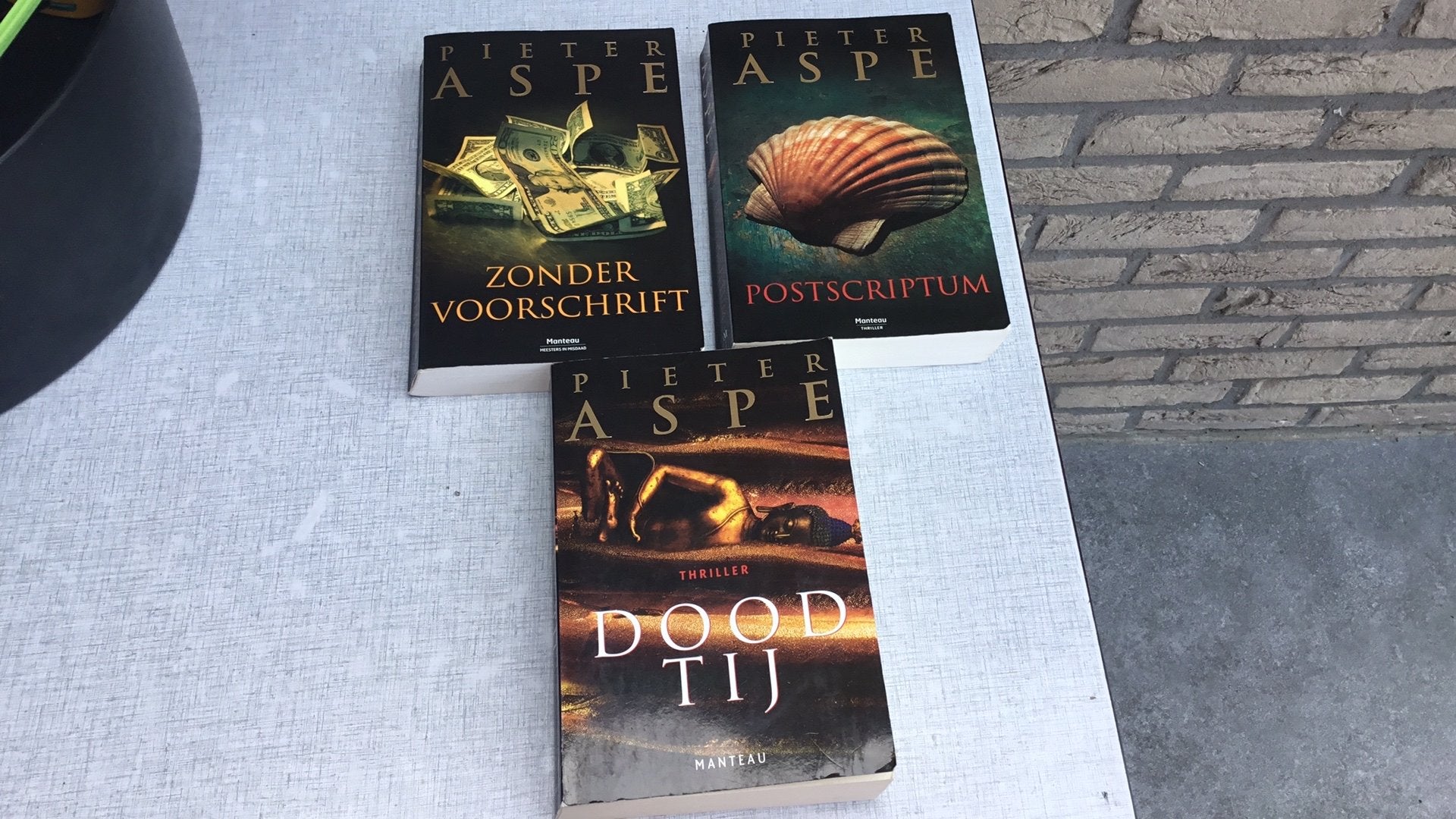 Pieter Aspe - Dood tij, Ophalen, Pieter Aspe