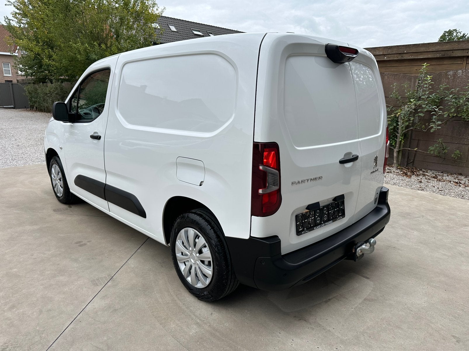 Partenaire/3 places/40000km/attelage/caméra, Autos, Camionnettes & Utilitaires, Achat, Euro 6, Entreprise, 3 places