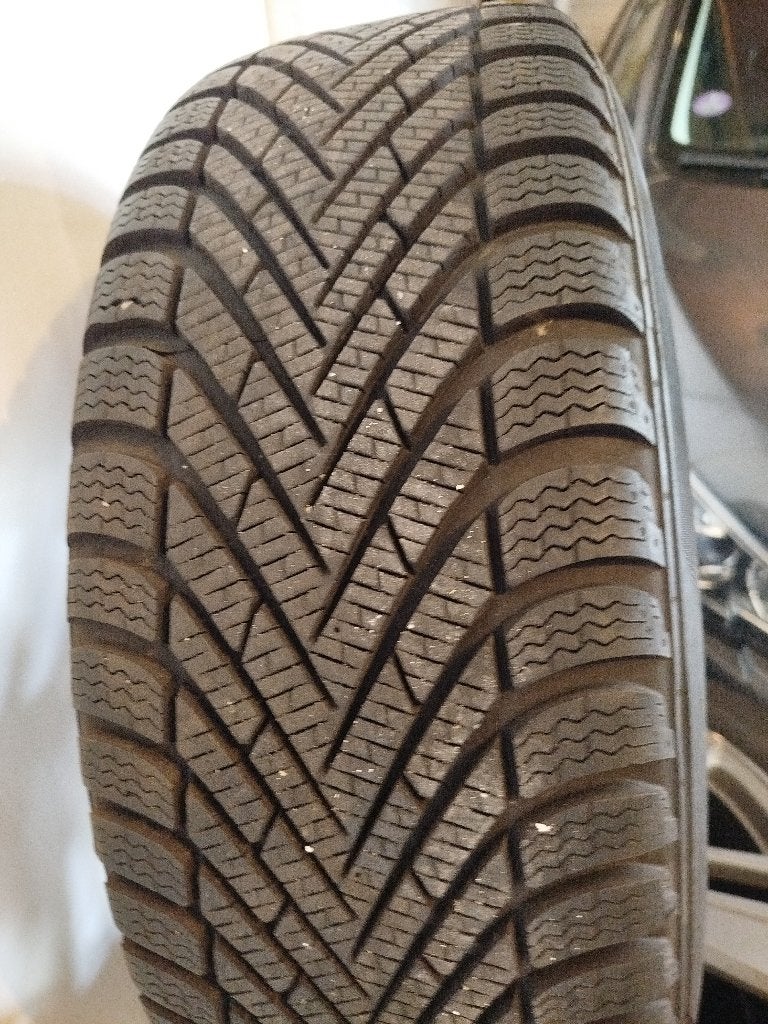 4 pneus hiver pirelli 205/55 R16, Pneus hiver, 16 pouces, Véhicule de tourisme, 205 mm