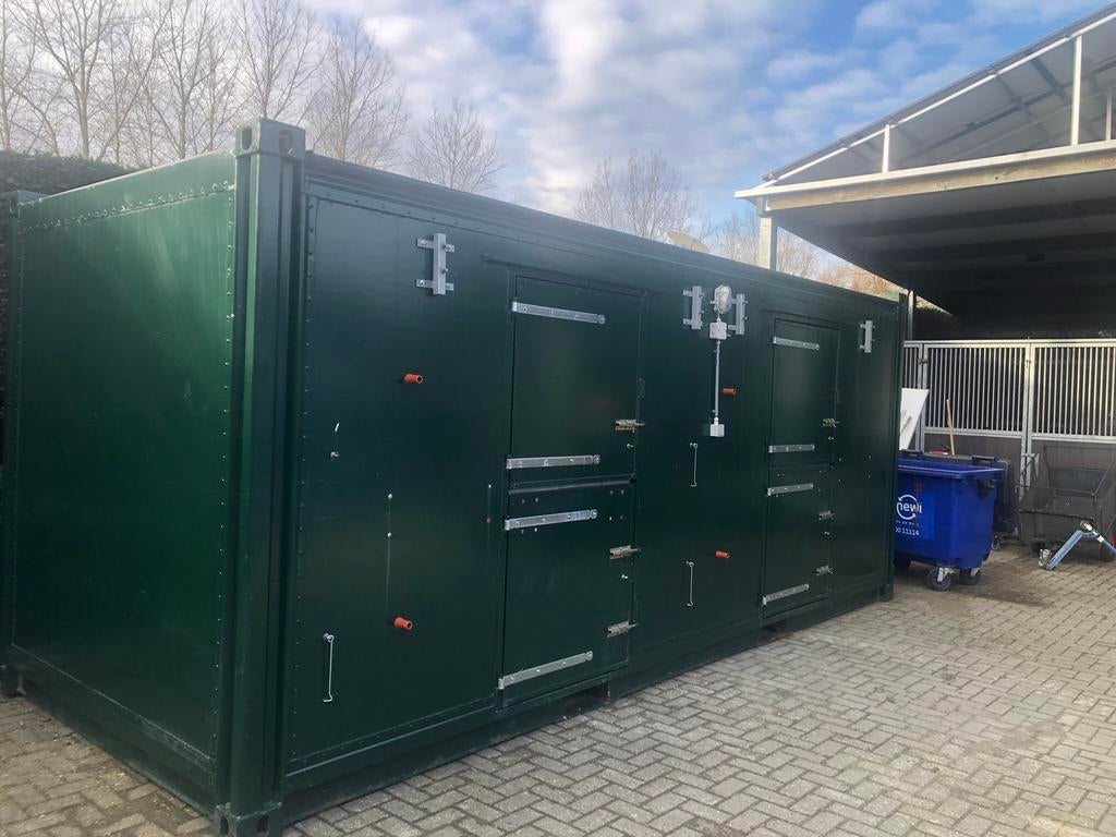 Stalcontainer 35 euro !!, Mise à l'étable, 2 ou 3 chevaux ou poneys