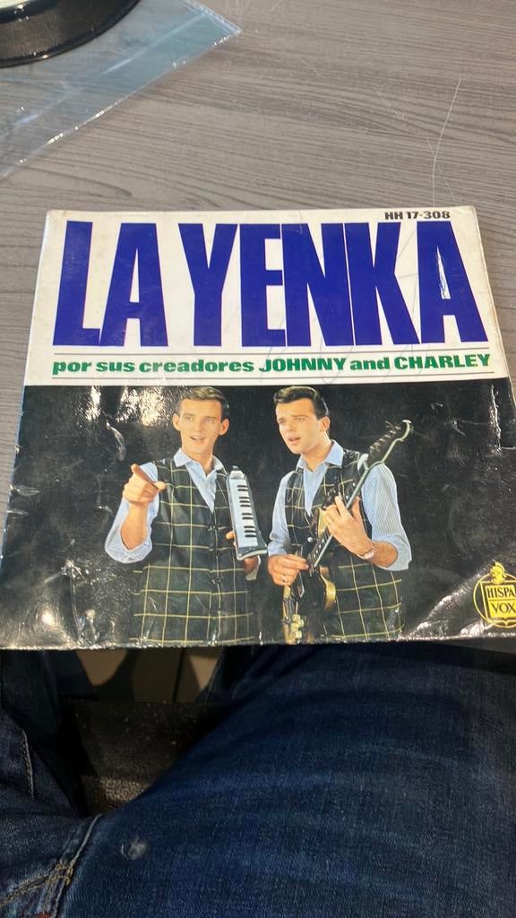 Johnny and charley, Ophalen of Verzenden, Zo goed als nieuw