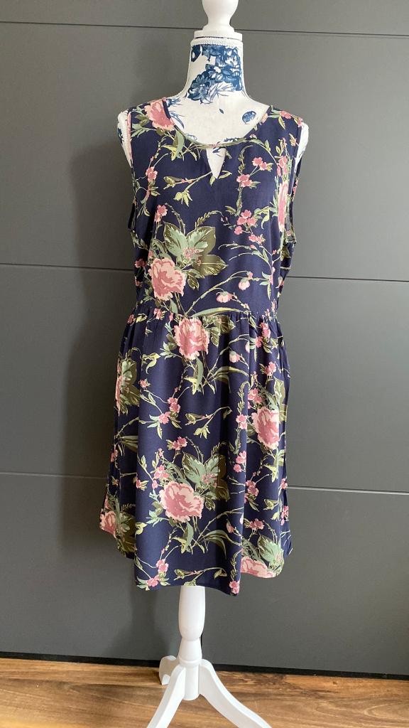 jurk vero moda large, Vêtements | Femmes, Robes, Enlèvement ou Envoi, Comme neuf