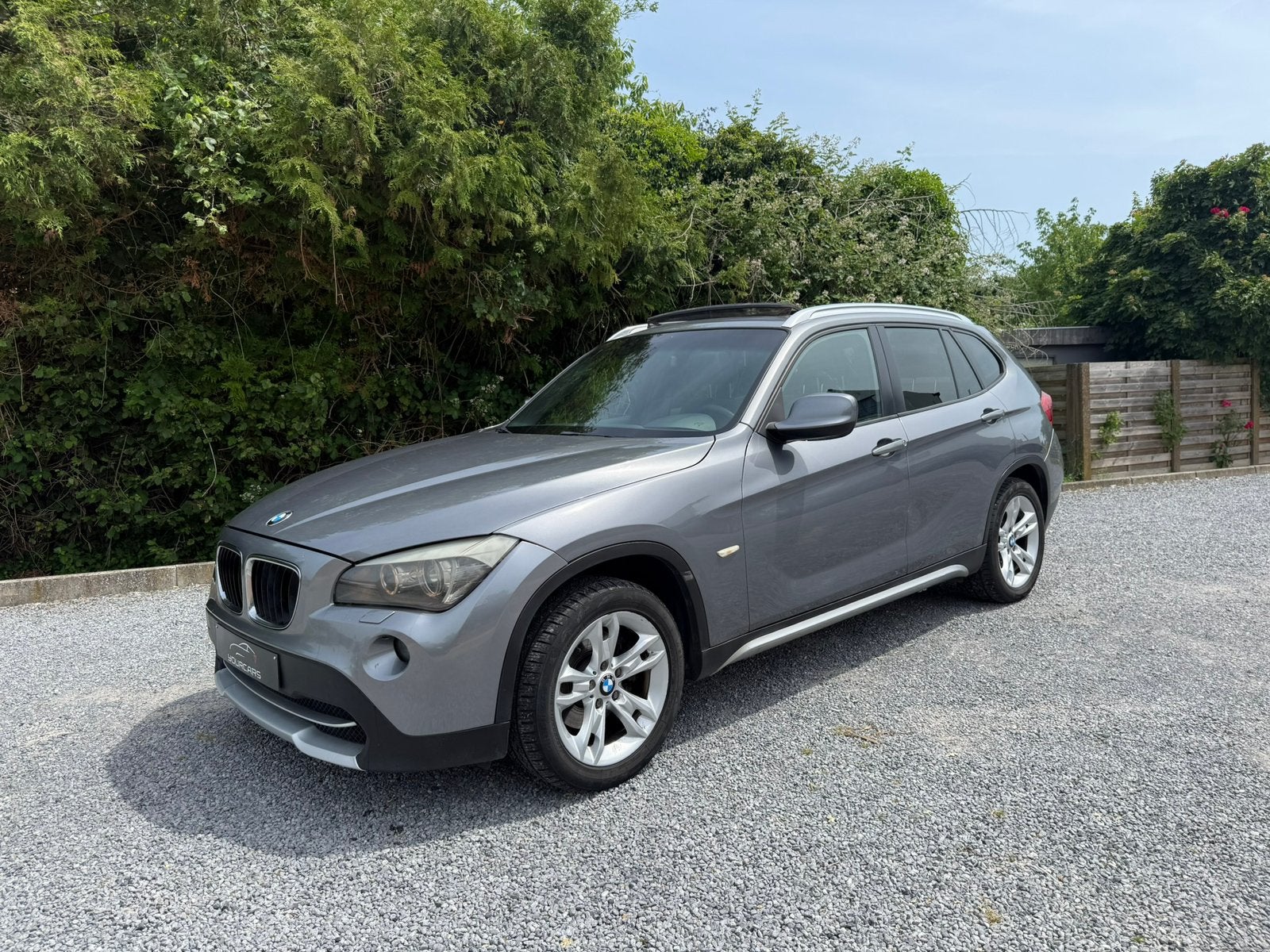 BMW X1  2.0 dA sDrive18 * PANO * AUTOMATIQUE * XENON, Autos, BMW, X1, Euro 5, Achat, Entreprise