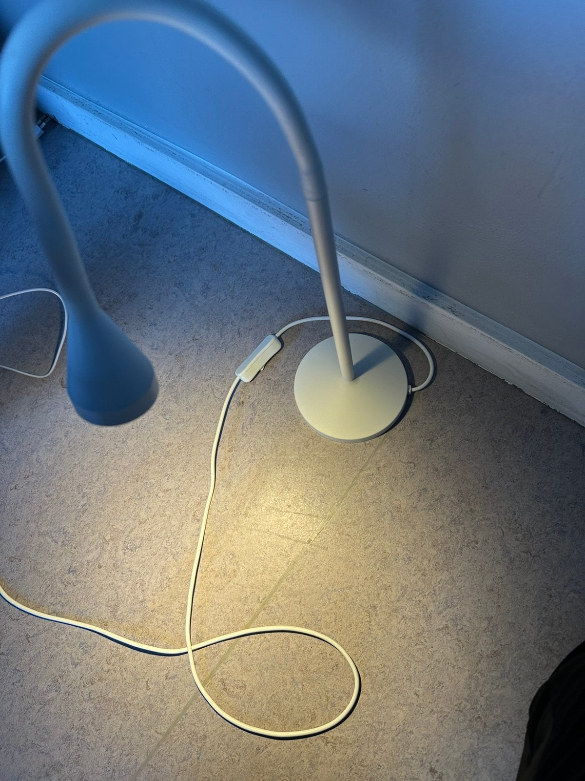 Lampe de bureau ikea, Maison & Meubles, Blanc, Lampe de bureau, Comme neuf, Enlèvement