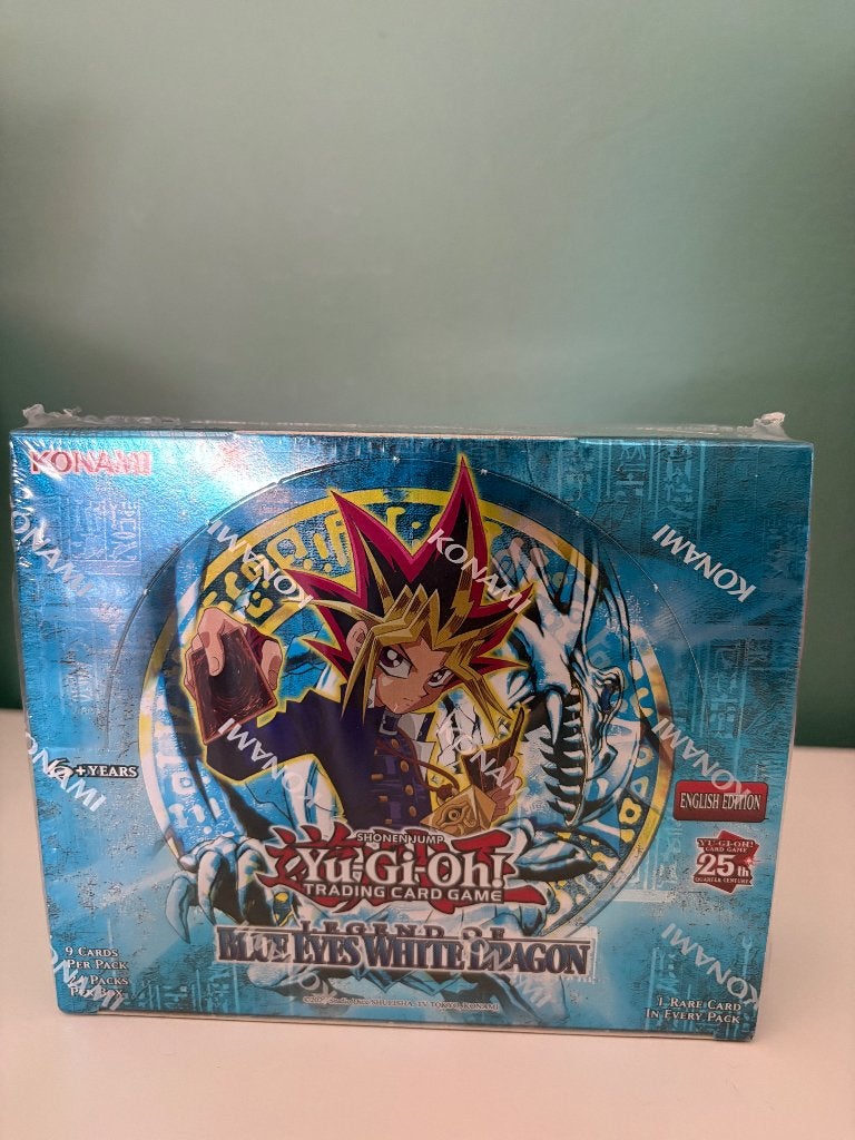 25the Legend of blue eyes white dragon boosterbox, Hobby en Vrije tijd, Verzamelkaartspellen | Yu-gi-Oh!, Ophalen of Verzenden