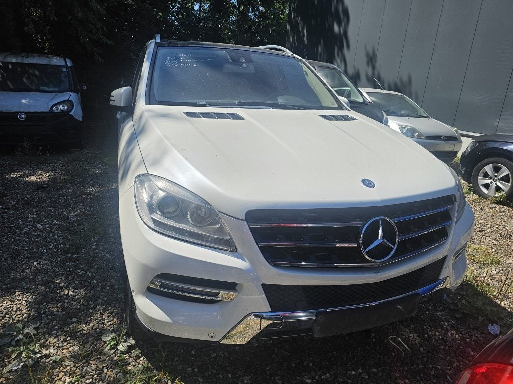 Mercedes ML 250 BLUETEC 204pk(Bouwjaar 2014/217.000km)Export, Autos, Mercedes-Benz, Entreprise, Achat, Classe M, 4x4, ABS, Phares directionnels