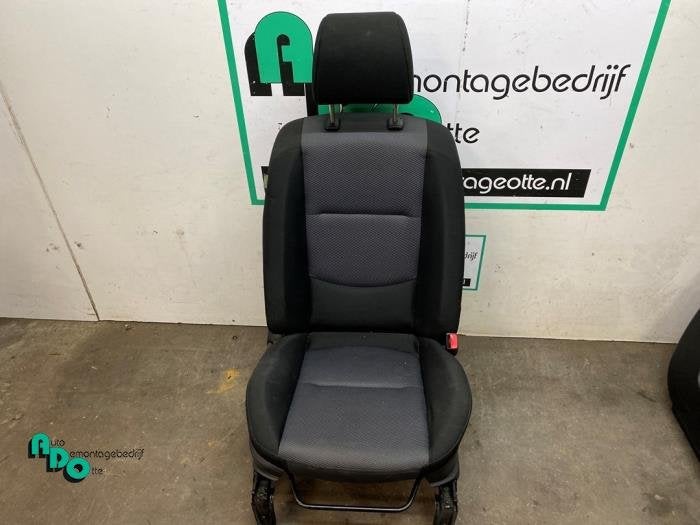 Stoel rechts van een Mazda 5 (5 05-), Auto-onderdelen, Gebruikt, -, -, Ophalen of Verzenden