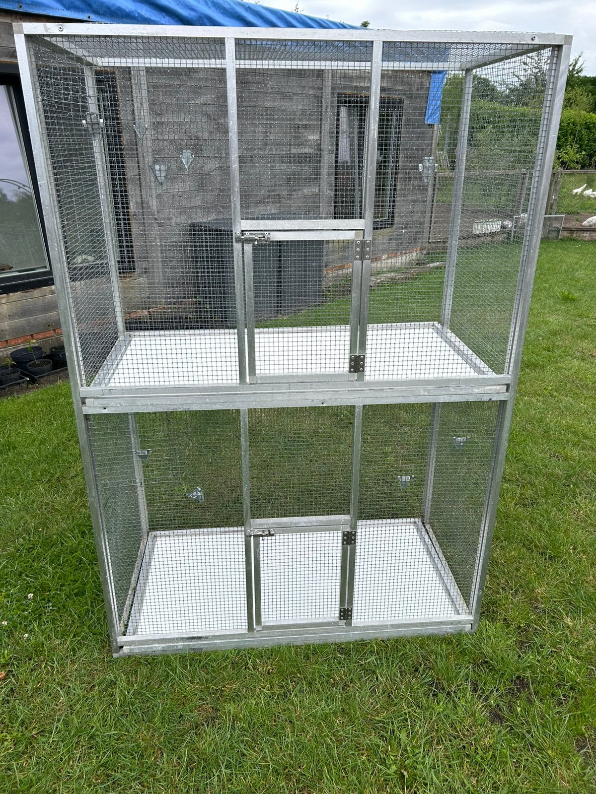 Mooie dubbele volière, Animaux & Accessoires, Oiseaux | Cages & Volières, Enlèvement, Comme neuf, Aluminium, Volière