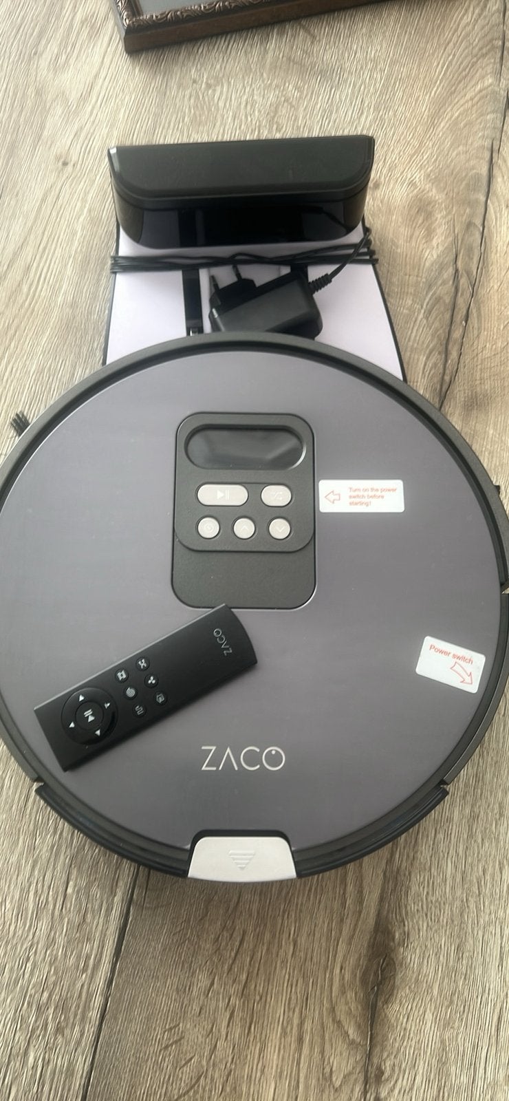 ROBOTSTOFZUIGER, Elektronische apparatuur, Ophalen, Zo goed als nieuw