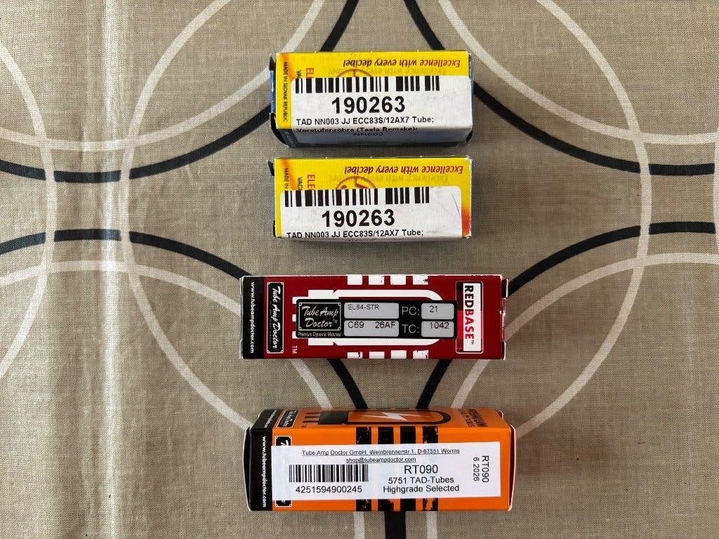 Set de lampes Tube Amp Doctor 12AX7 - EL84 - 5751, TV, Hi-fi & Vidéo, Enlèvement ou Envoi, Tube ou Tubes