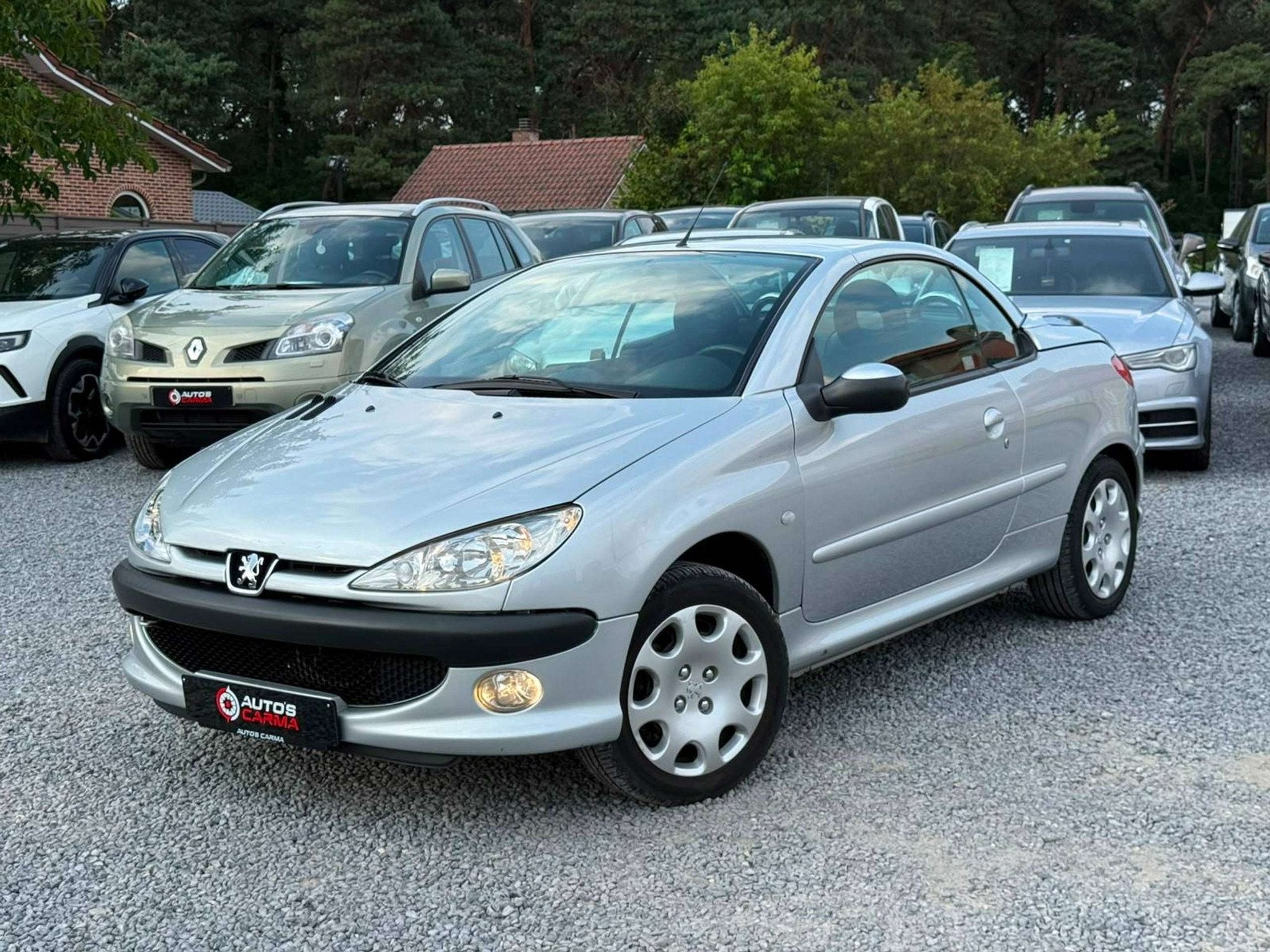 Peugeot 206 Benzine Cabrio 110 Pk Zeer Proper, Auto's, 4 zetels, Gebruikt, Zwart, 4 cilinders
