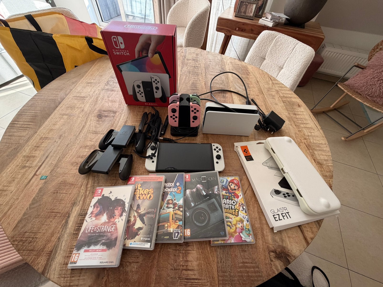 Nintendo switch oled games + more, Consoles de jeu & Jeux vidéo, Consoles de jeu | Nintendo Wii, Enlèvement, Comme neuf