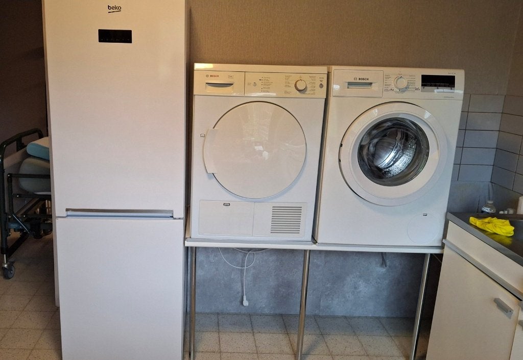 Frigo/Diepvriezer combi-Wasmachine (Bosch)-Droogkast (Bosch), Elektronische apparatuur, Ophalen, Zo goed als nieuw