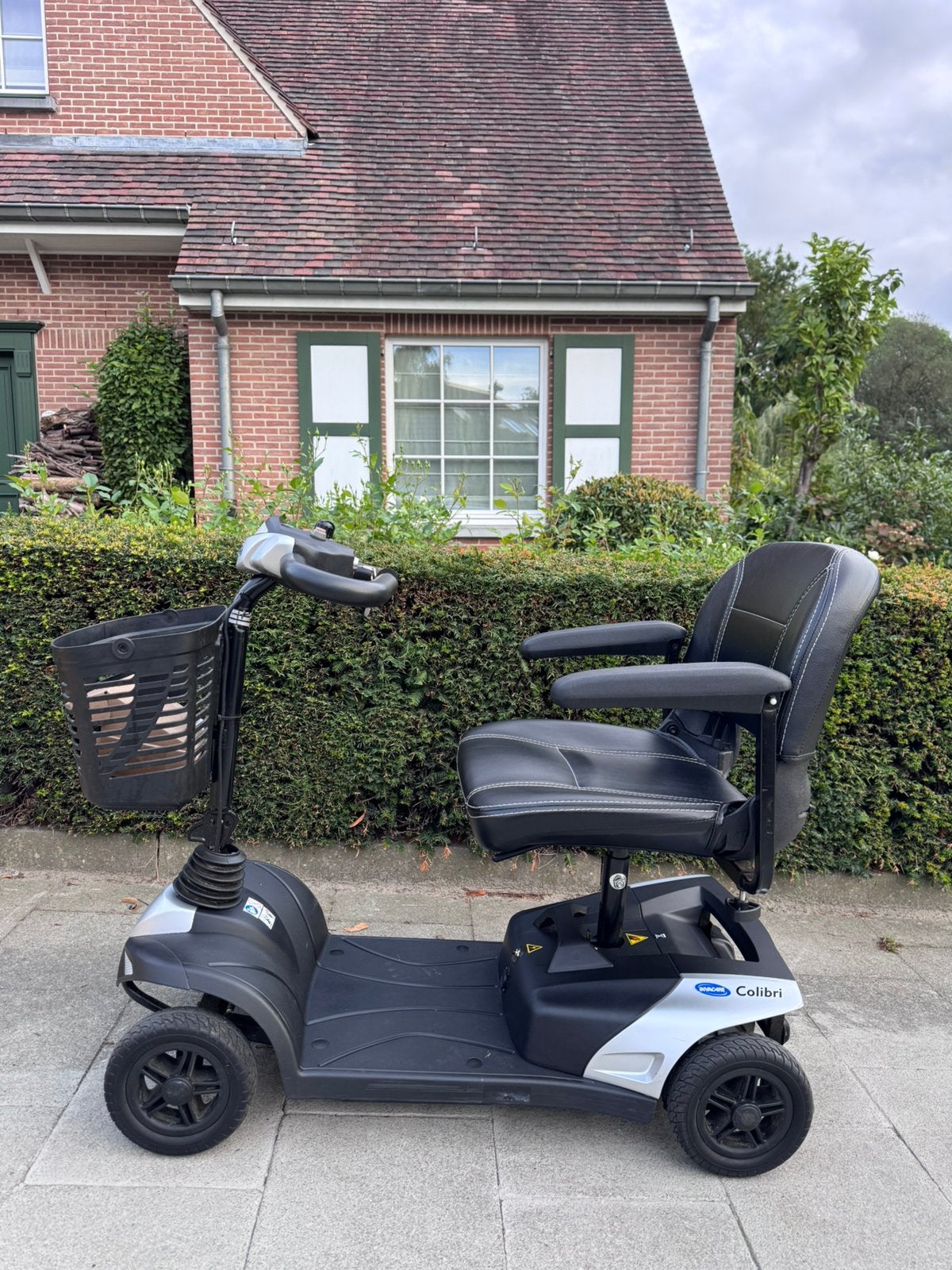Opvouwbaar Invacare colibri Scootmobiel - NIEUWESTAAT -, Ophalen of Verzenden, Inklapbaar, Zo goed als nieuw, Elektrische rolstoel