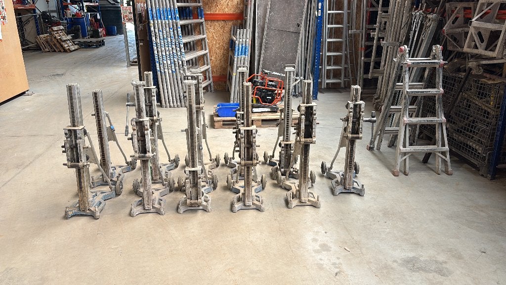 Boorstatief Diacom 11 stuks, Doe-het-zelf en Bouw, Gereedschap | Boormachines, Ophalen, Gebruikt, Kolomboormachine