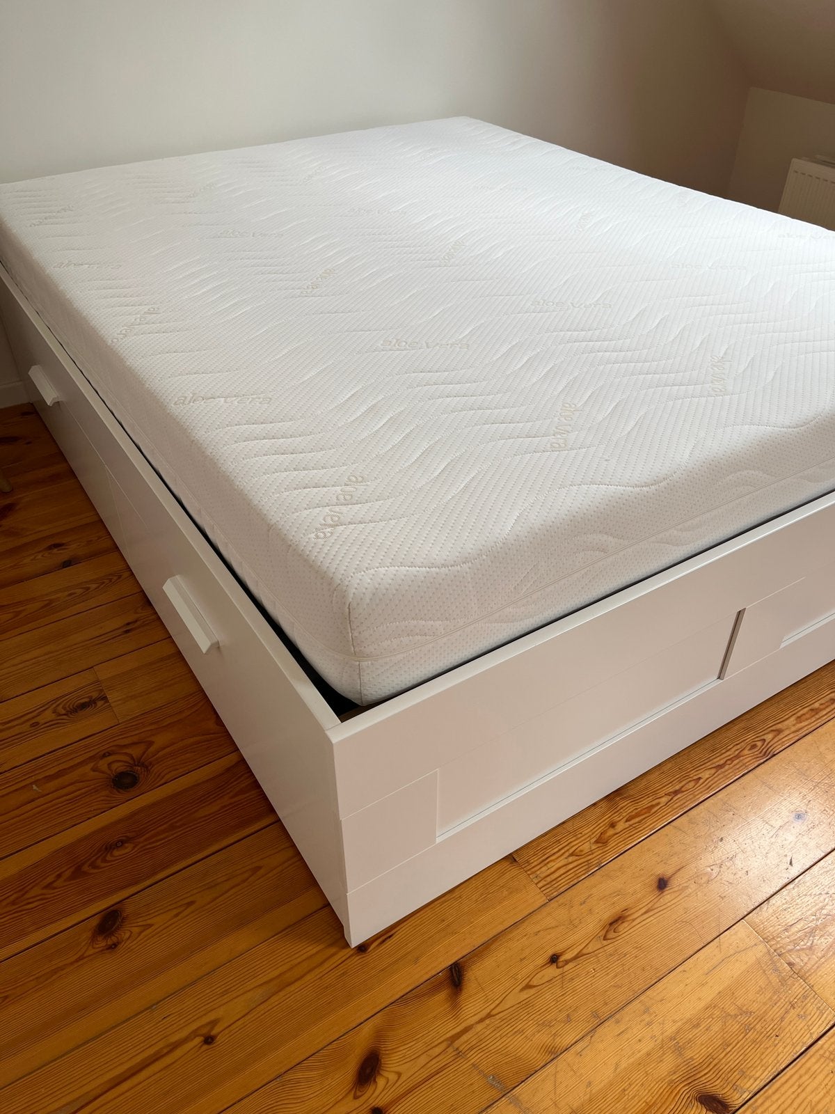 IKEA BRIMNES bedframe met lattenbodem & matras, Huis en Inrichting, Slaapkamer | Matrassen en Bedbodems, Ophalen, Gebruikt, Tweepersoons