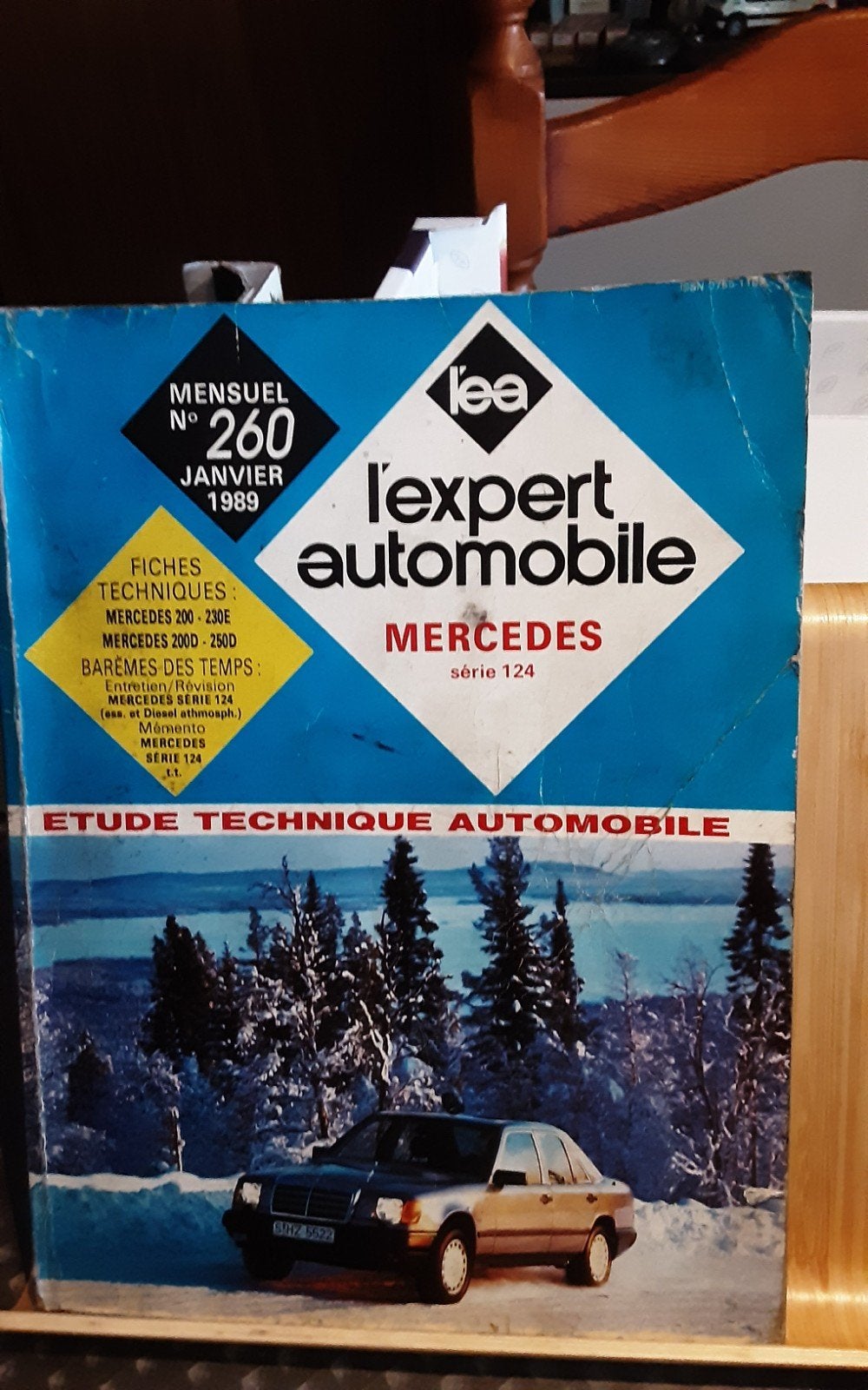 .Mercedes-Benz serie 124 l expert automobille, Boeken, Auto's | Boeken, Ophalen of Verzenden, Mercedes