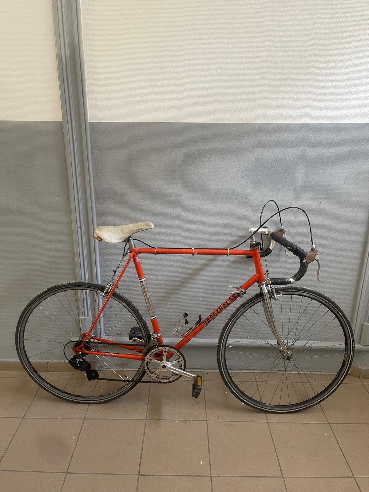 Velo, Enlèvement ou Envoi, Comme neuf