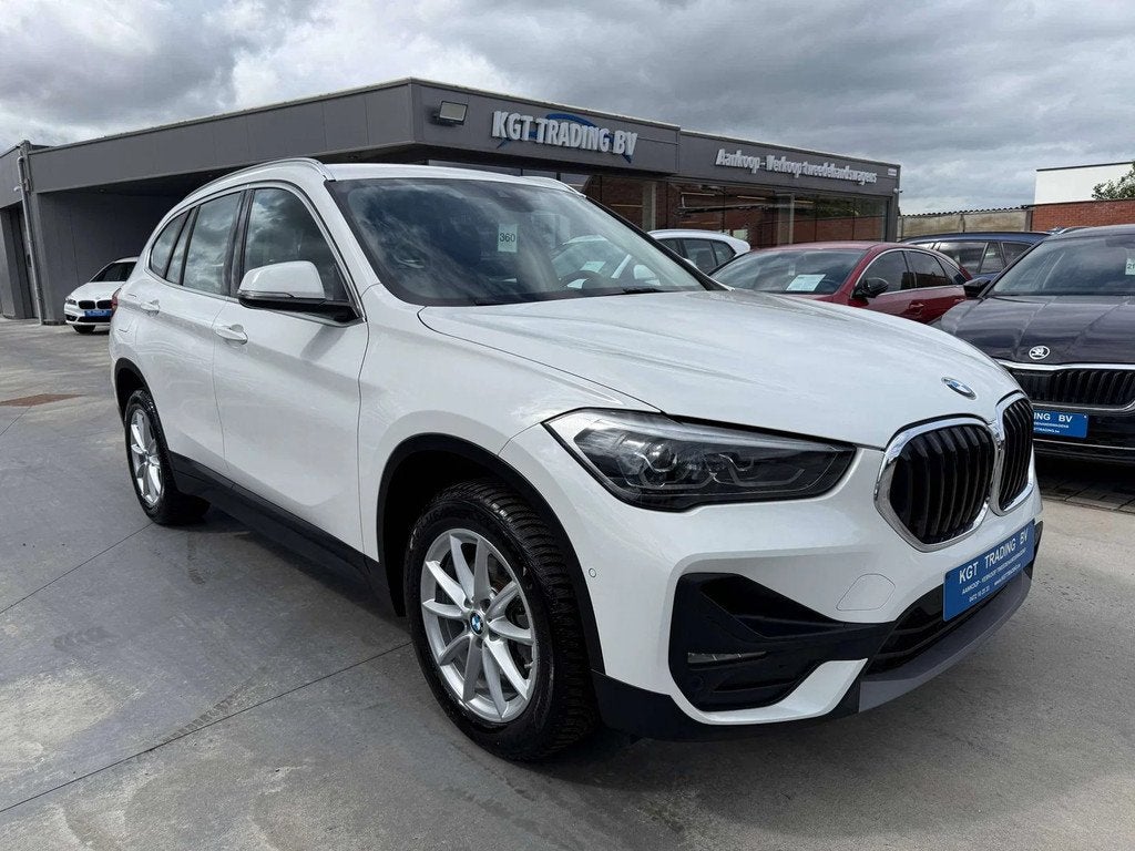 BMW X1 1.5i AUTOMAAT NAVIGATIE PROF FULL LED BLUETOOTH PDC A, Stof, Gebruikt, 136 pk, Bedrijf
