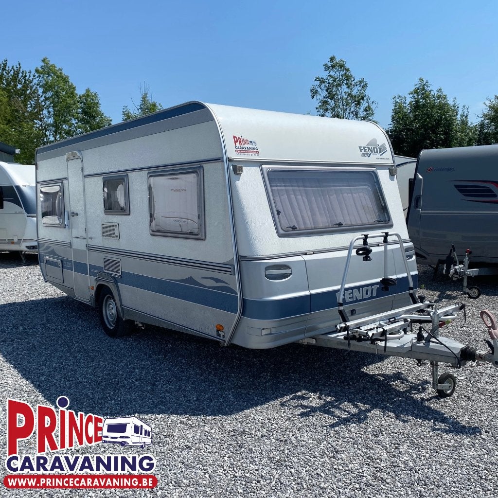 Fendt Platin 490 TF 2003 - Prince Caravaning, Caravans en Kamperen, Caravans, Bedrijf, Dwarsbed, Douche, Tot en met 4