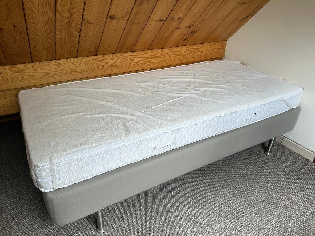 Eénpersoonsbed met matras - nooit gebruikt, Ophalen, Eenpersoons, Nieuw, 80 cm